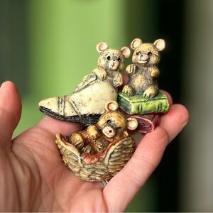 VTG Mini Bear Cubs In Shoe Basket + Books Adorable Magnet Set of 3